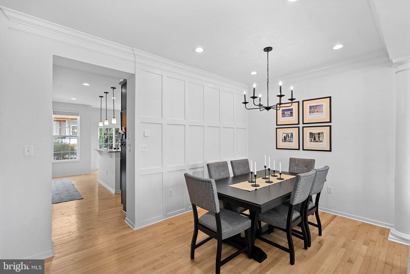 303 Dublin Square photo 5