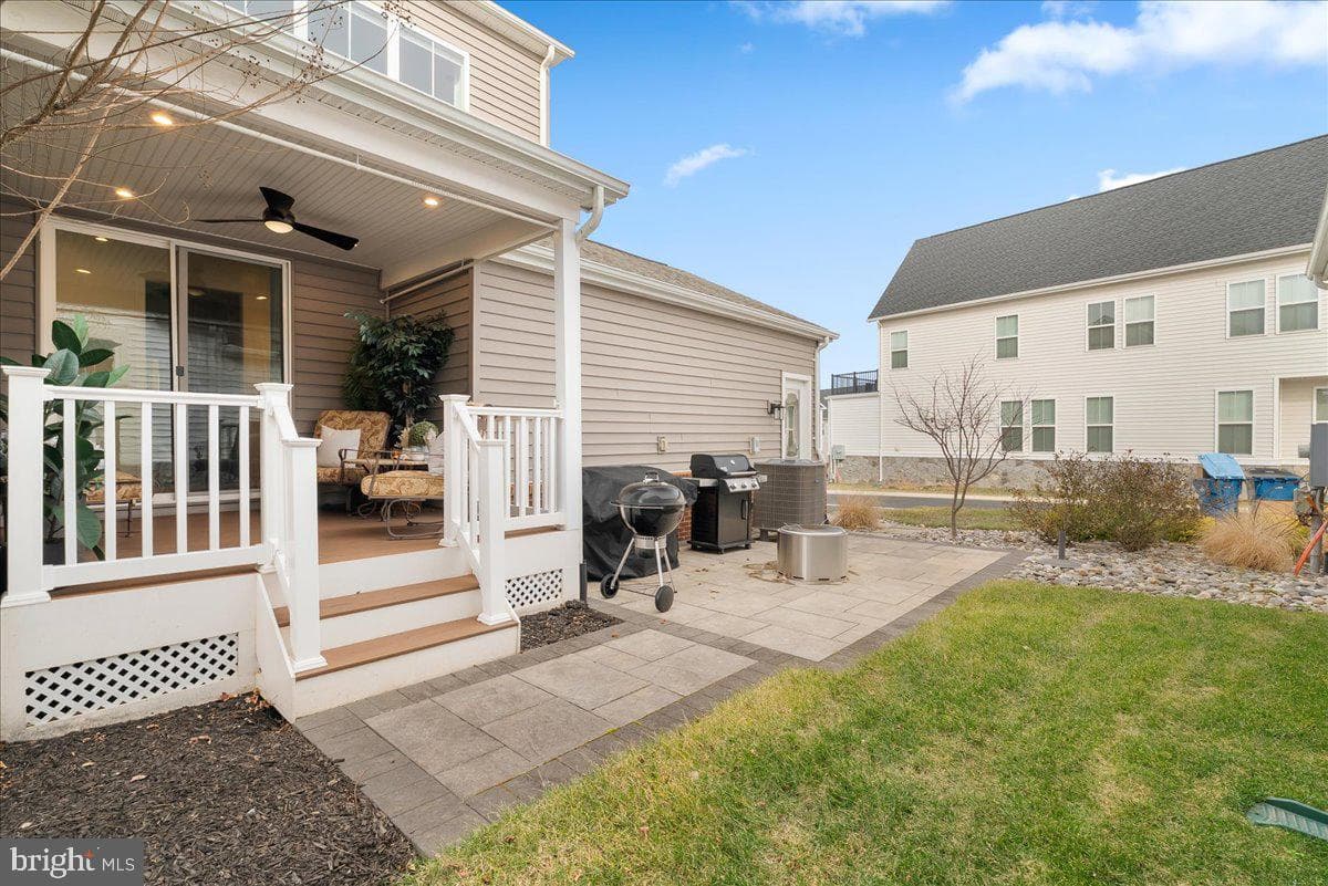 42104 Creighton Road photo 49