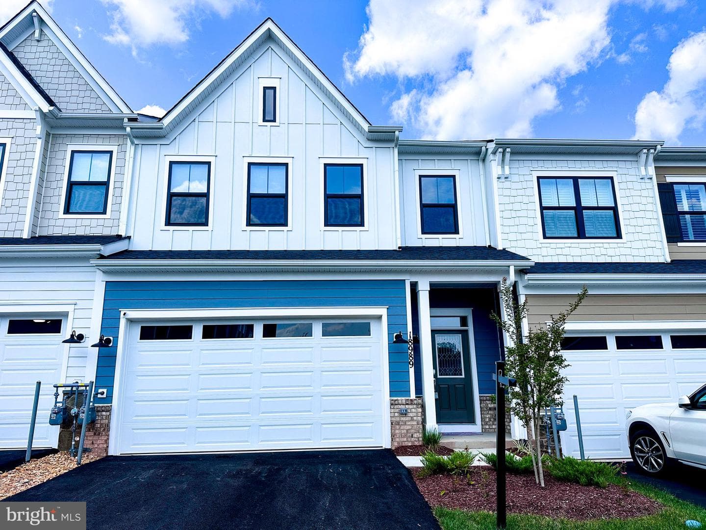 18989 Coral Reef Square, Leesburg