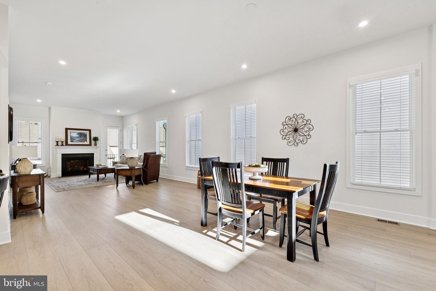 44490 Coalport Terrace photo 23