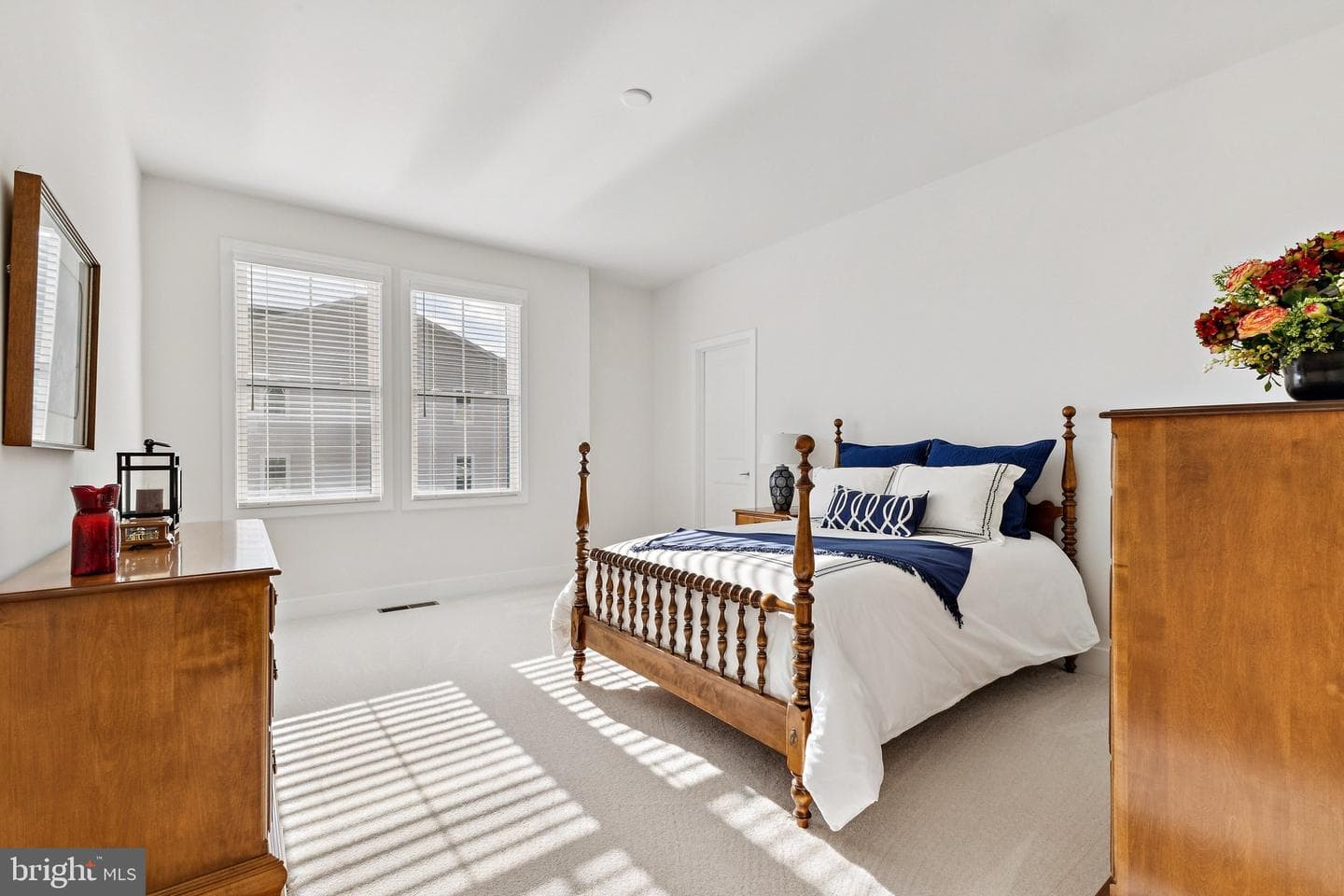 44490 Coalport Terrace photo 3