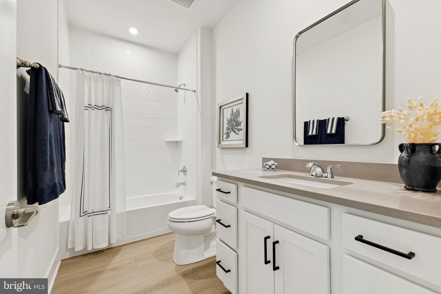 44490 Coalport Terrace photo 4