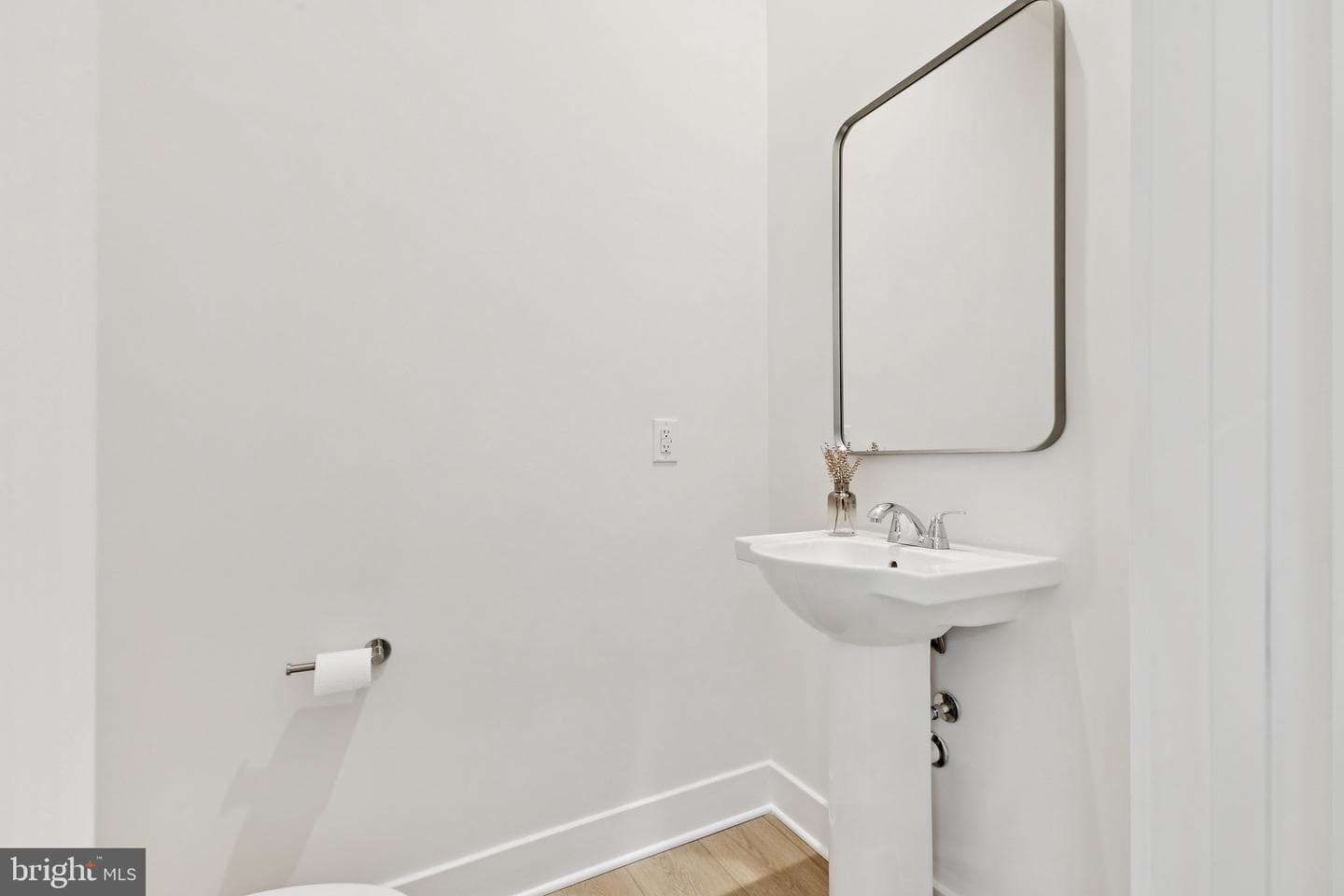 44490 Coalport Terrace photo 8