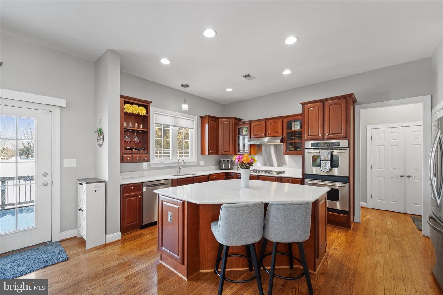 38822 Bettis Drive photo 2
