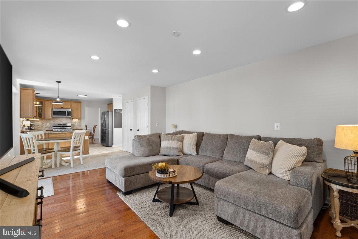 43960 Bidwell Court photo 22