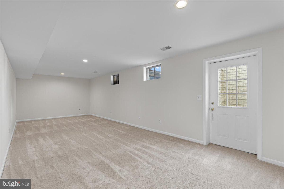 43960 Bidwell Court photo 45