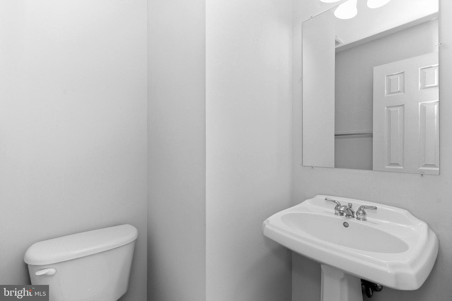 43722 Clear Lake Square photo 18