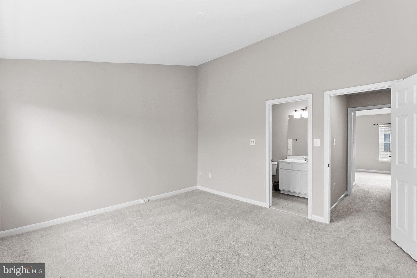 43722 Clear Lake Square photo 21