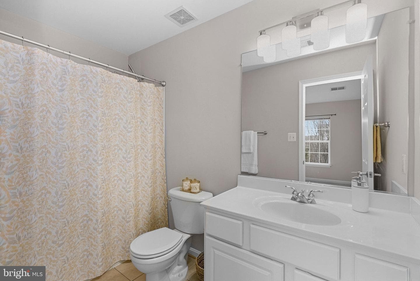 43722 Clear Lake Square photo 23