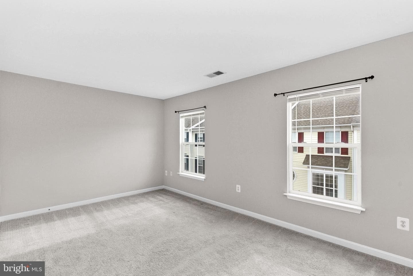 43722 Clear Lake Square photo 25