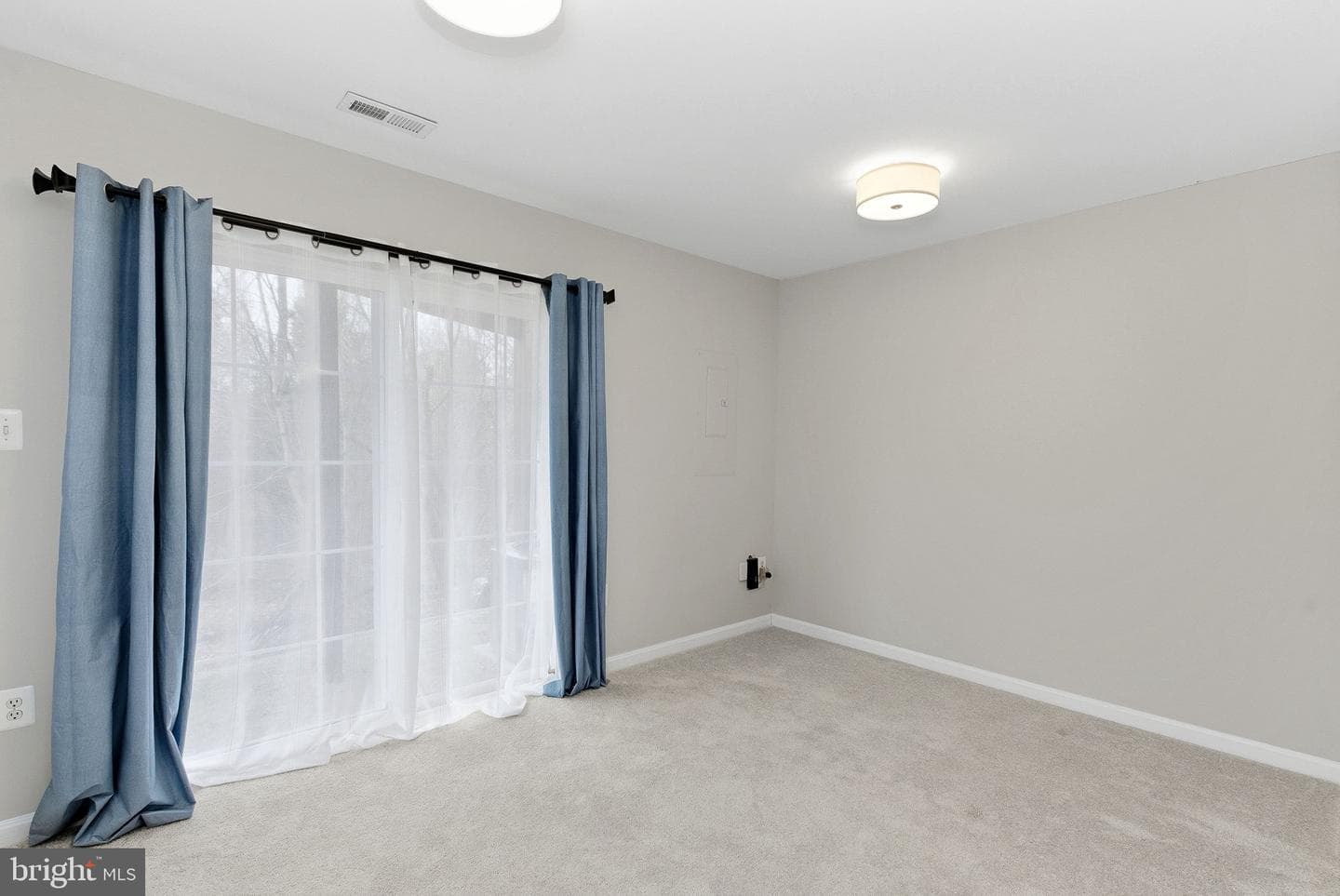 43722 Clear Lake Square photo 28