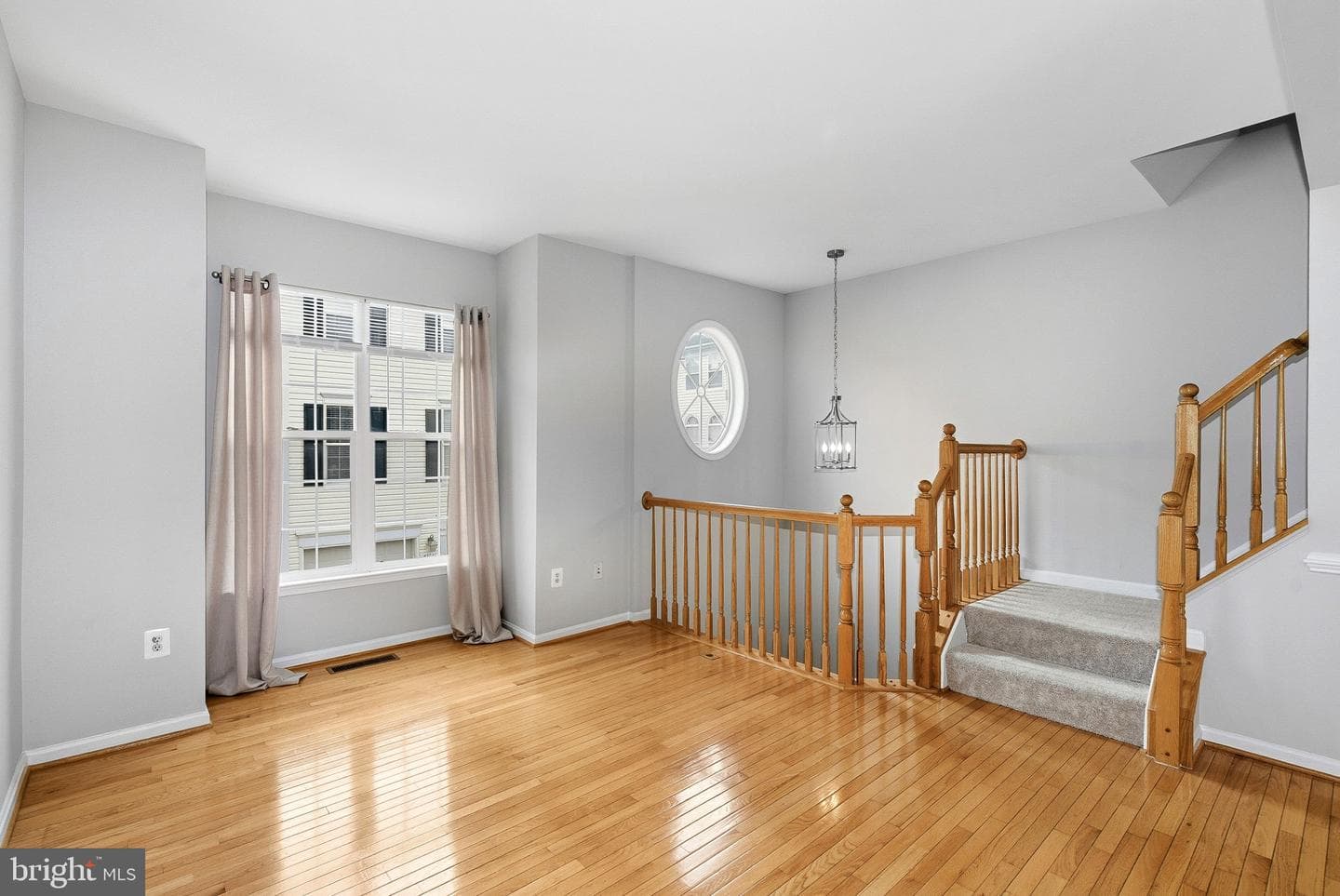 43722 Clear Lake Square photo 6
