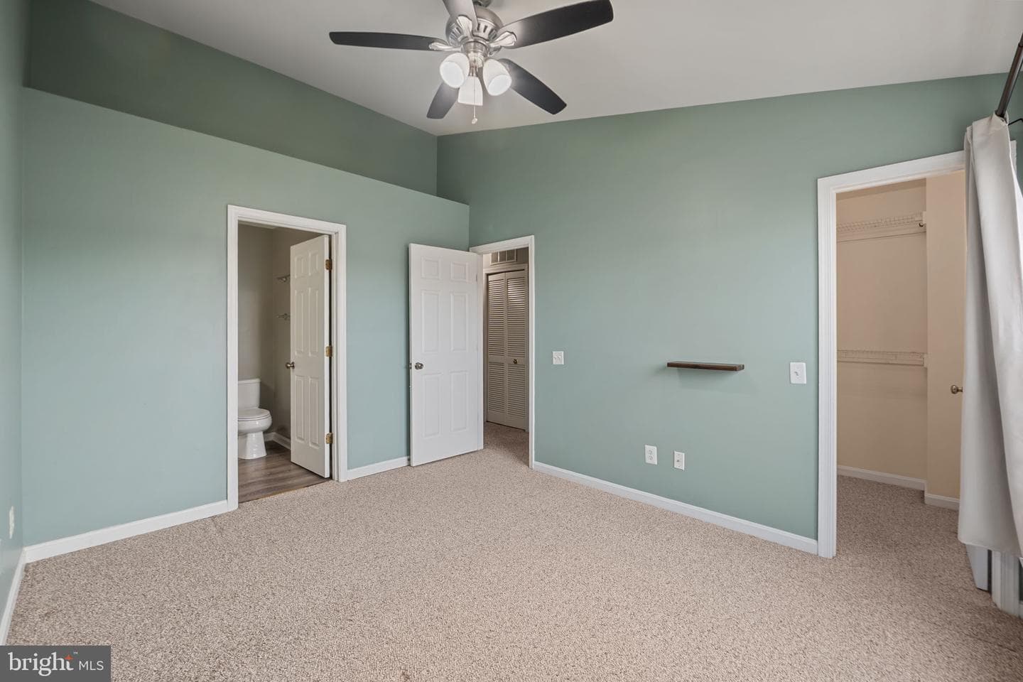 46966 Courtyard Square #301 photo 20
