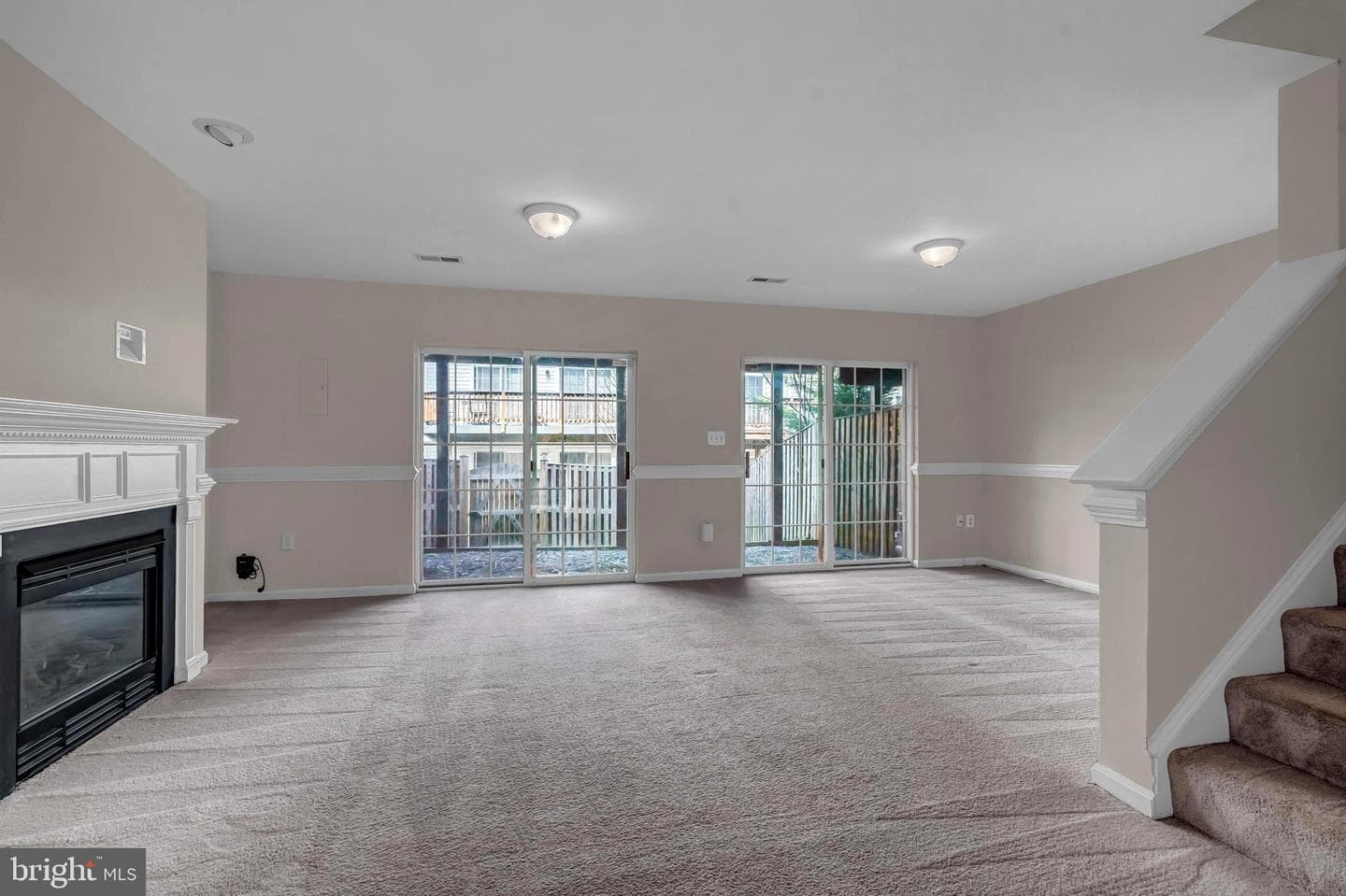 47392 Victoria Falls Square photo 25