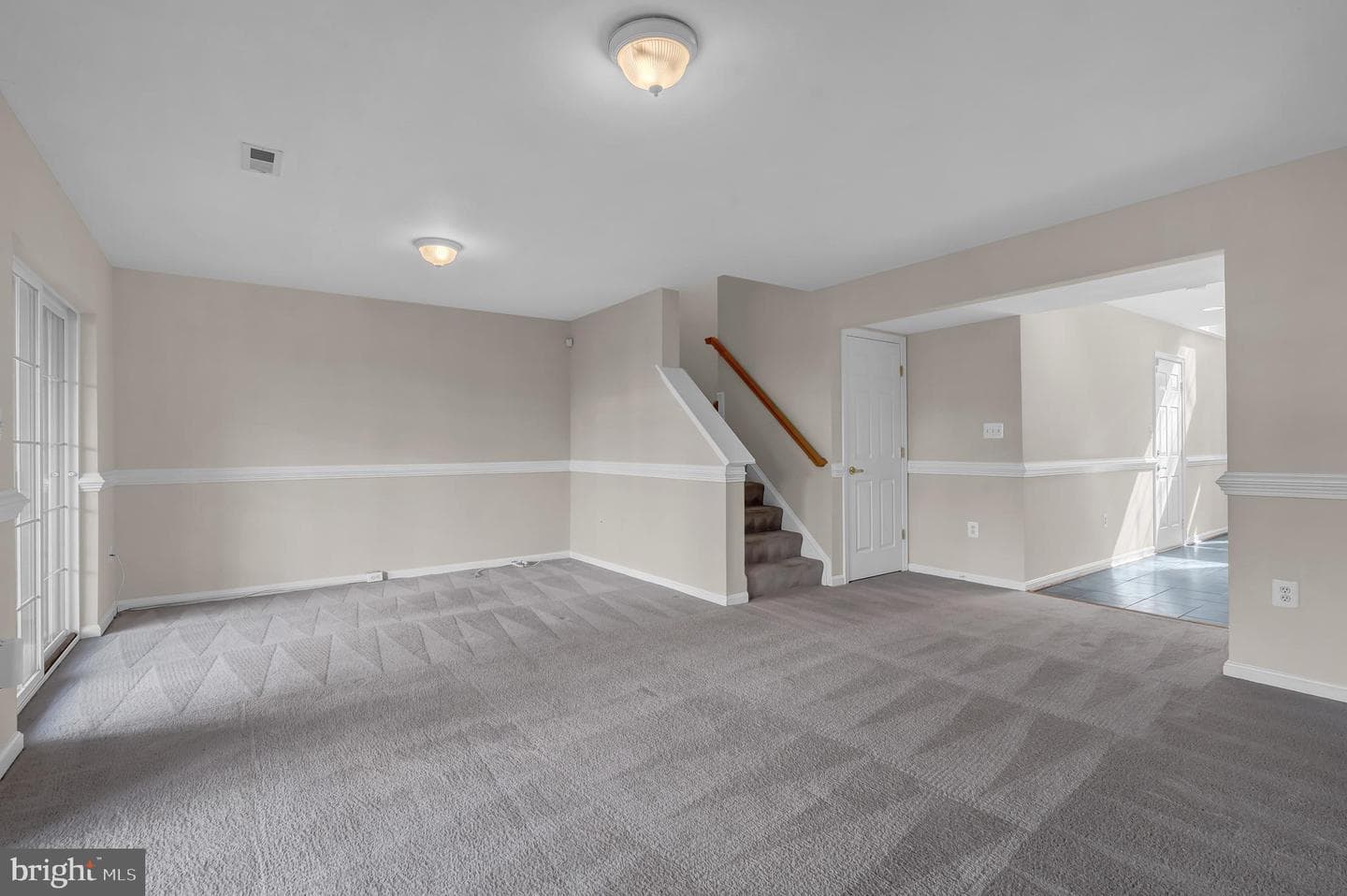 47392 Victoria Falls Square photo 27