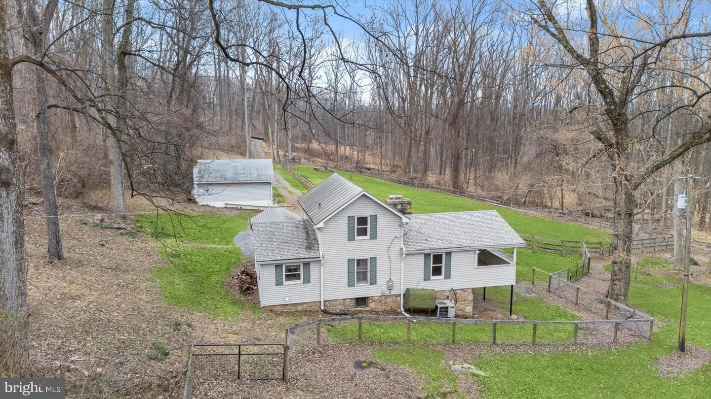 13587 Hanging Rock Lane photo 39
