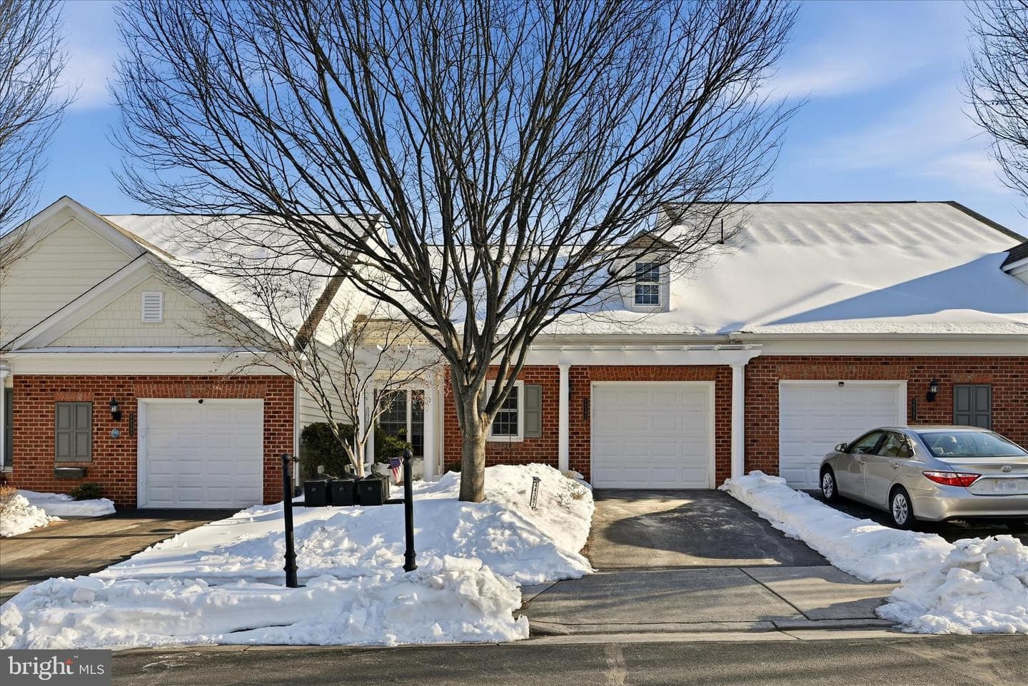 44397 Oakmont Manor Square photo 2