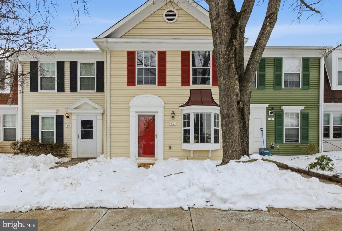 47 Quincy Court photo 1
