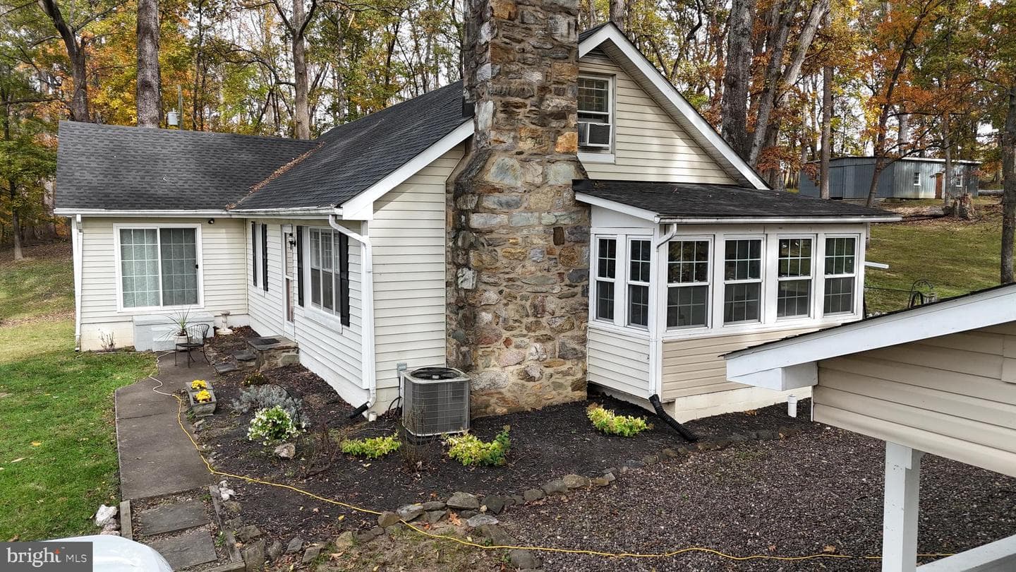 18758 Telegraph Springs Road, Purcellville