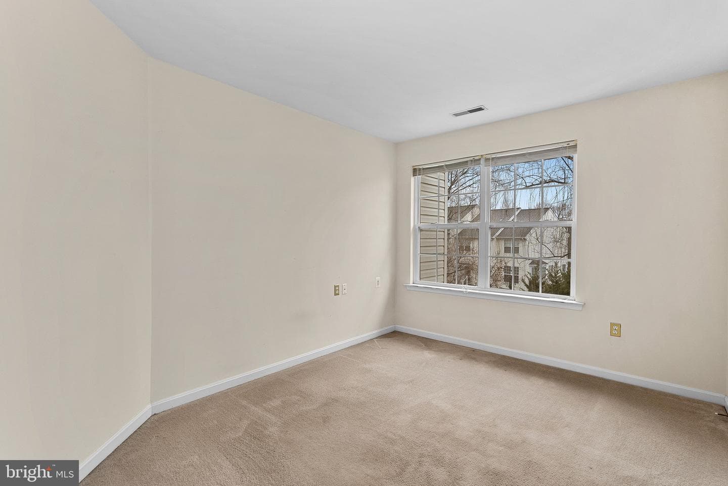 1616 Candlewood Place NE photo 32