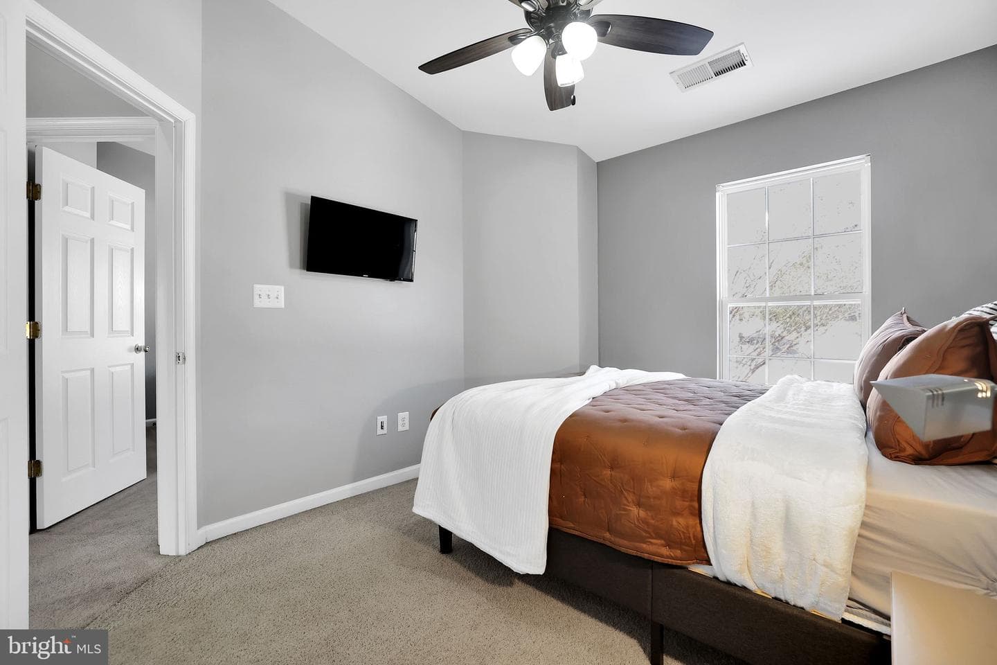 303 Baish Drive SE photo 20