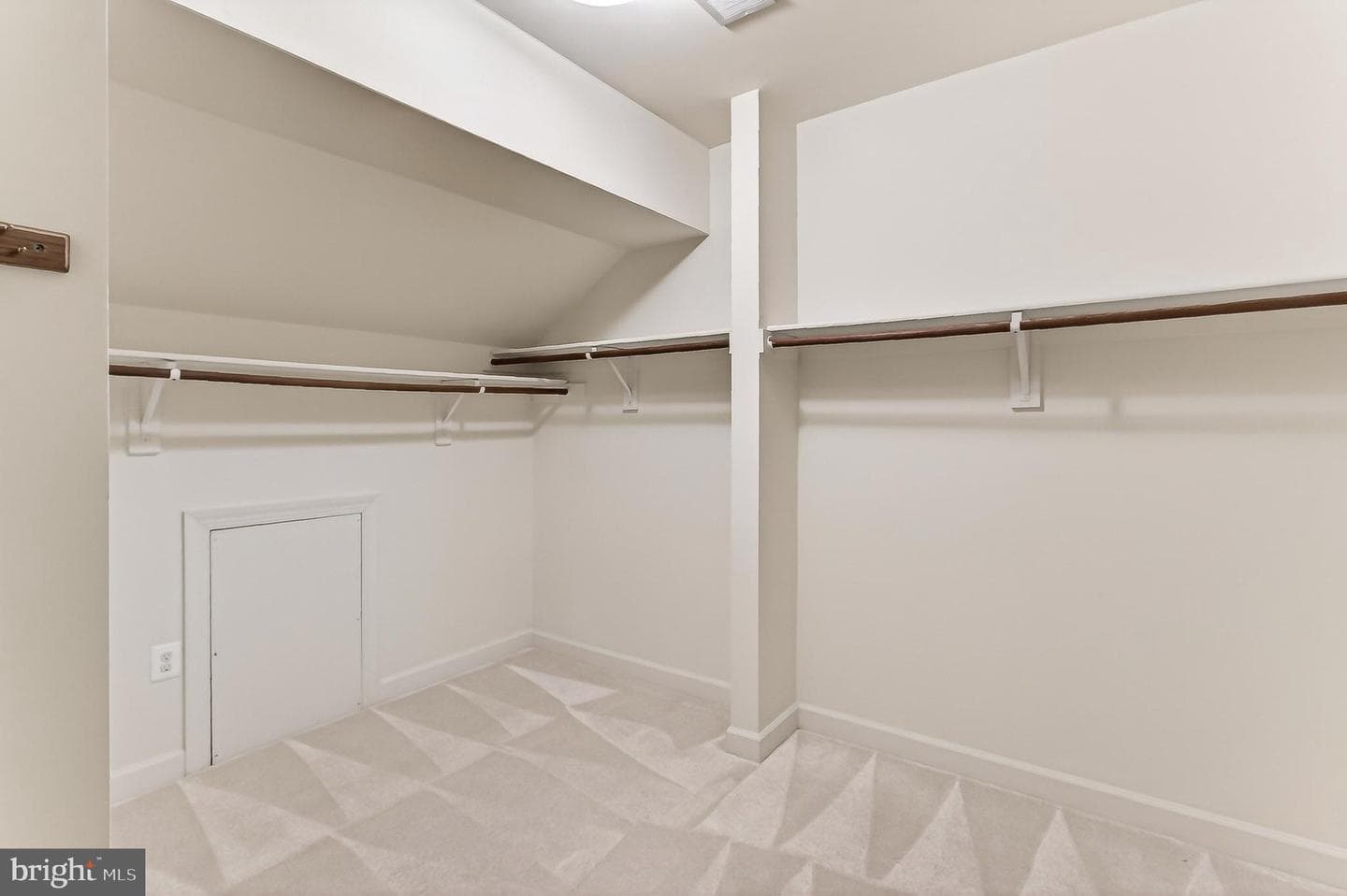 43785 Timberbrooke Place photo 16