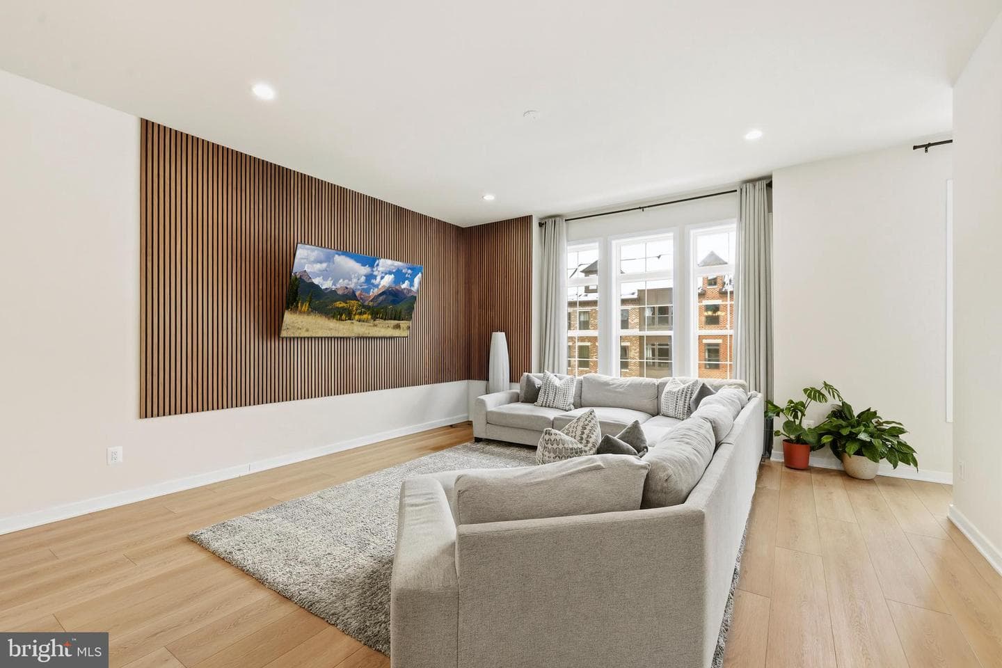 43416 Grandmoore Street photo 9