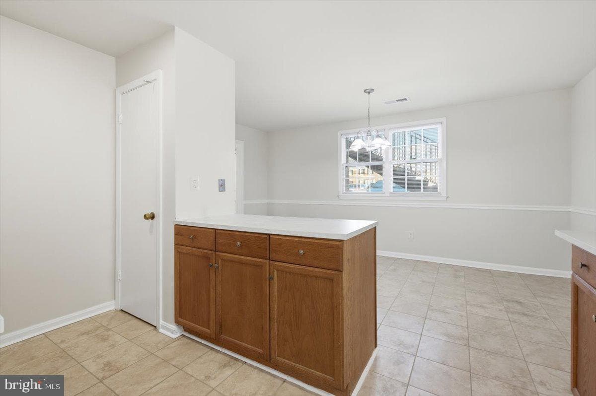 1023-A Margate Court photo 7