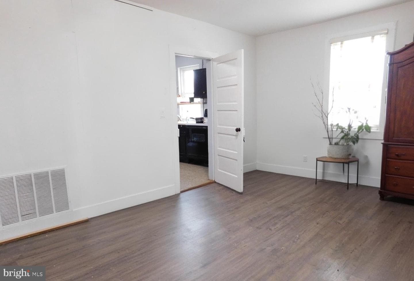 38777 Holmes Mill Road, Hamilton