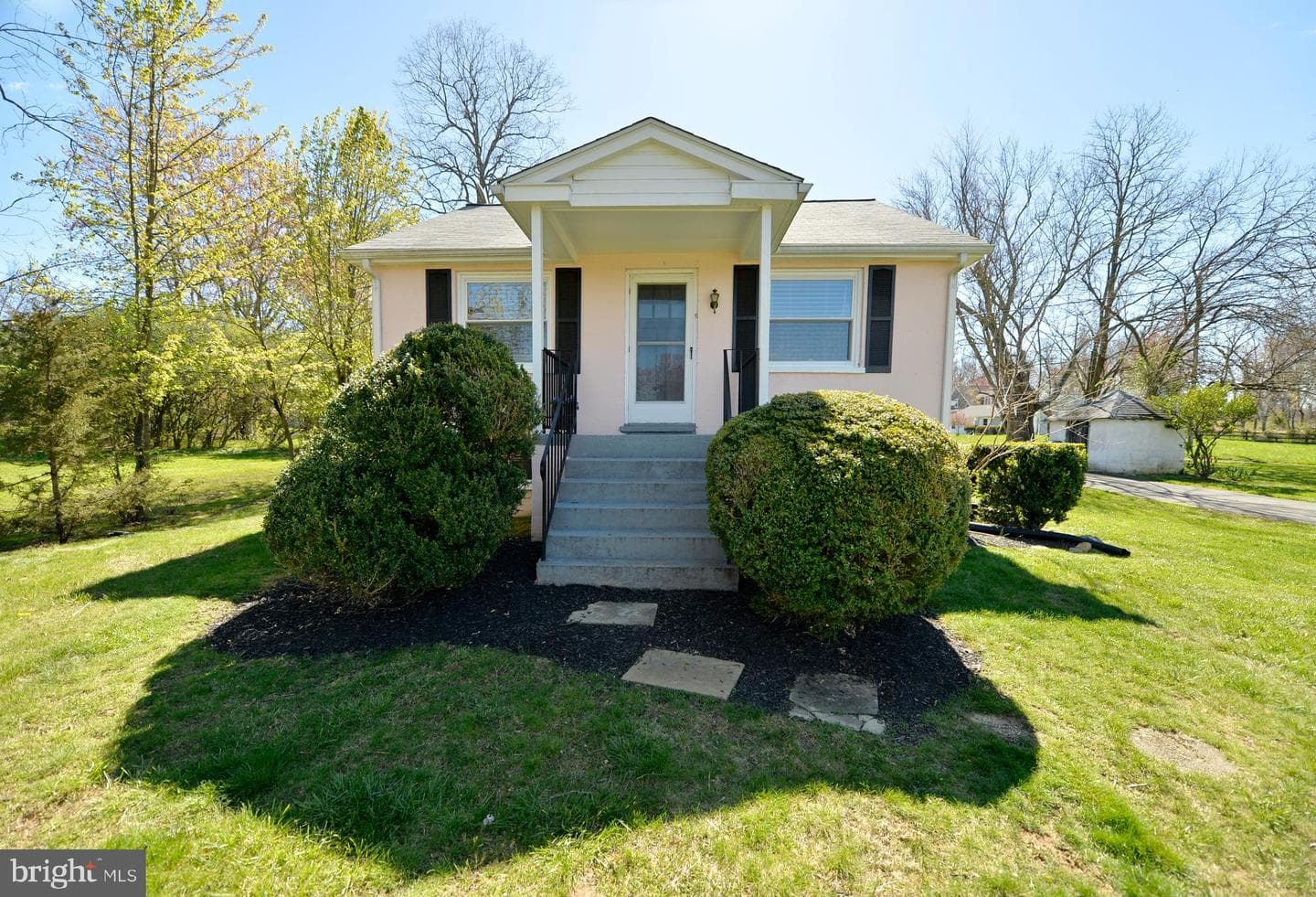 22282 St Louis Road photo 32