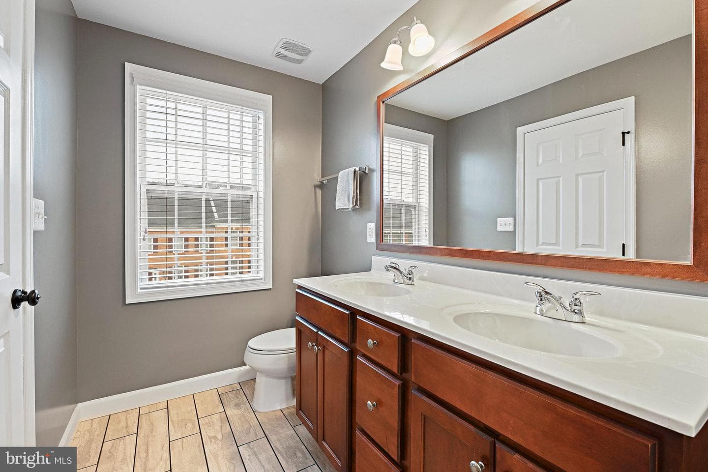 23196 Wrathall Drive photo 38