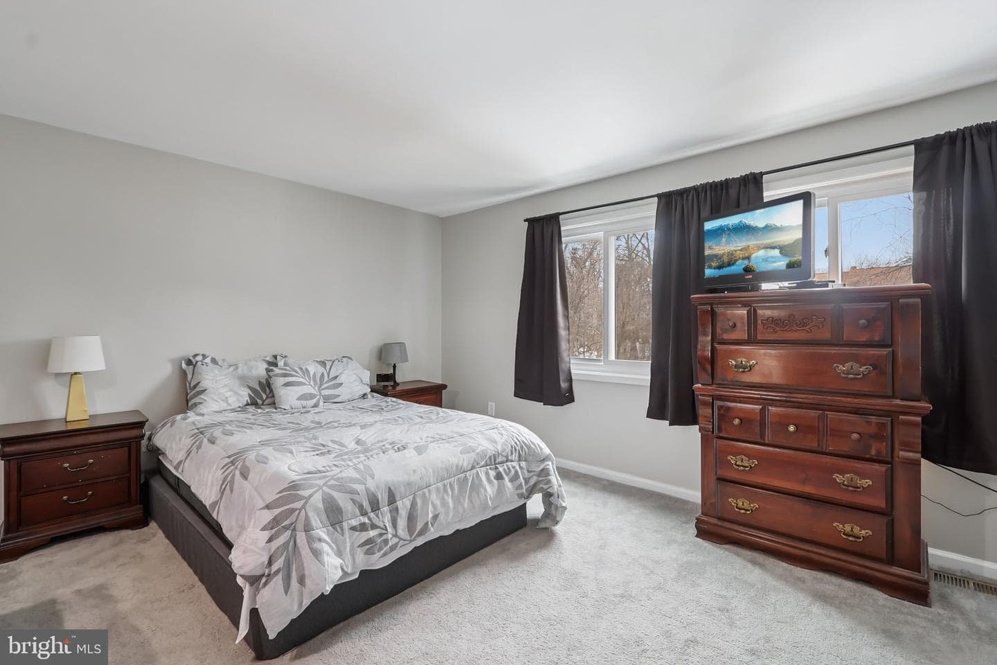 702 Giles Place photo 17