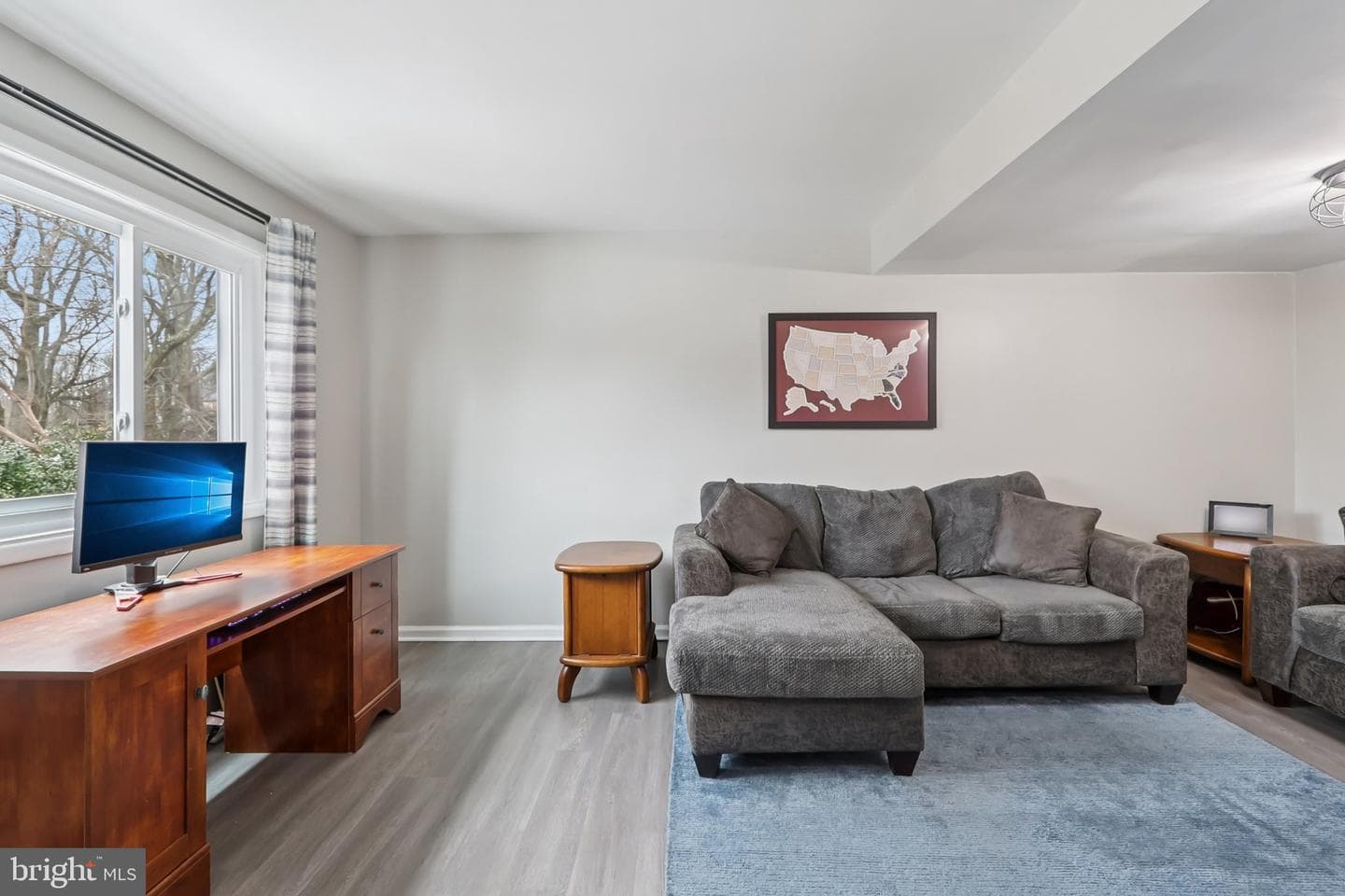702 Giles Place photo 4