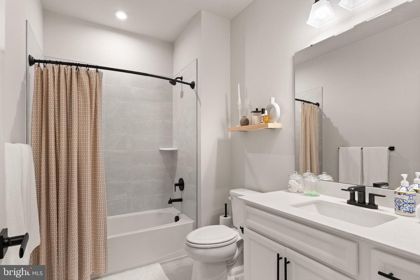 42595 Pitlochry Terrace photo 33