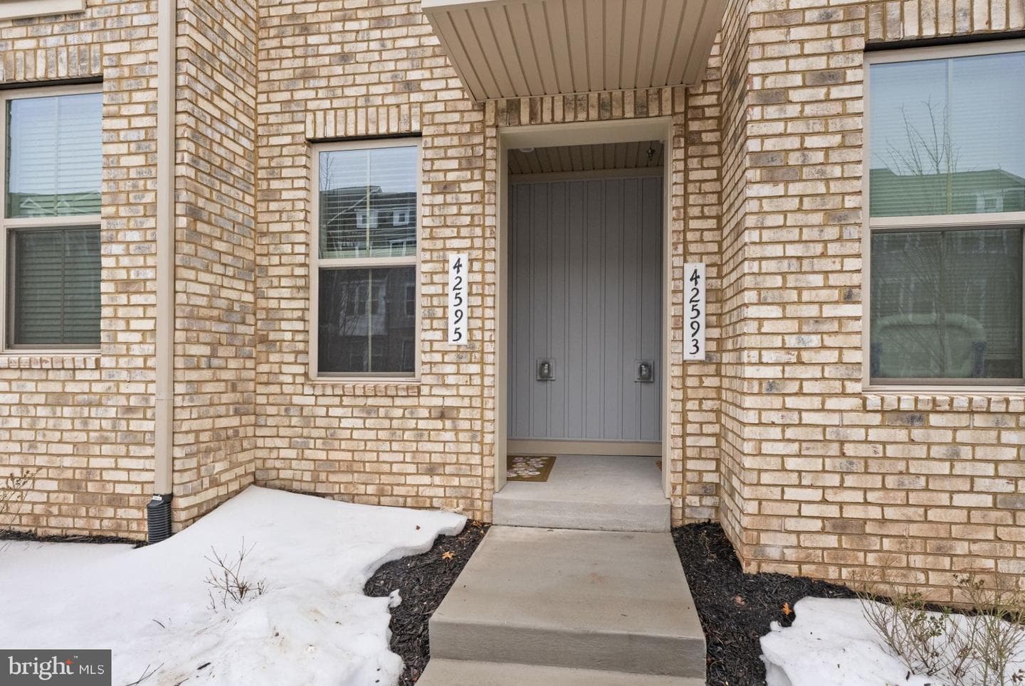42595 Pitlochry Terrace photo 4