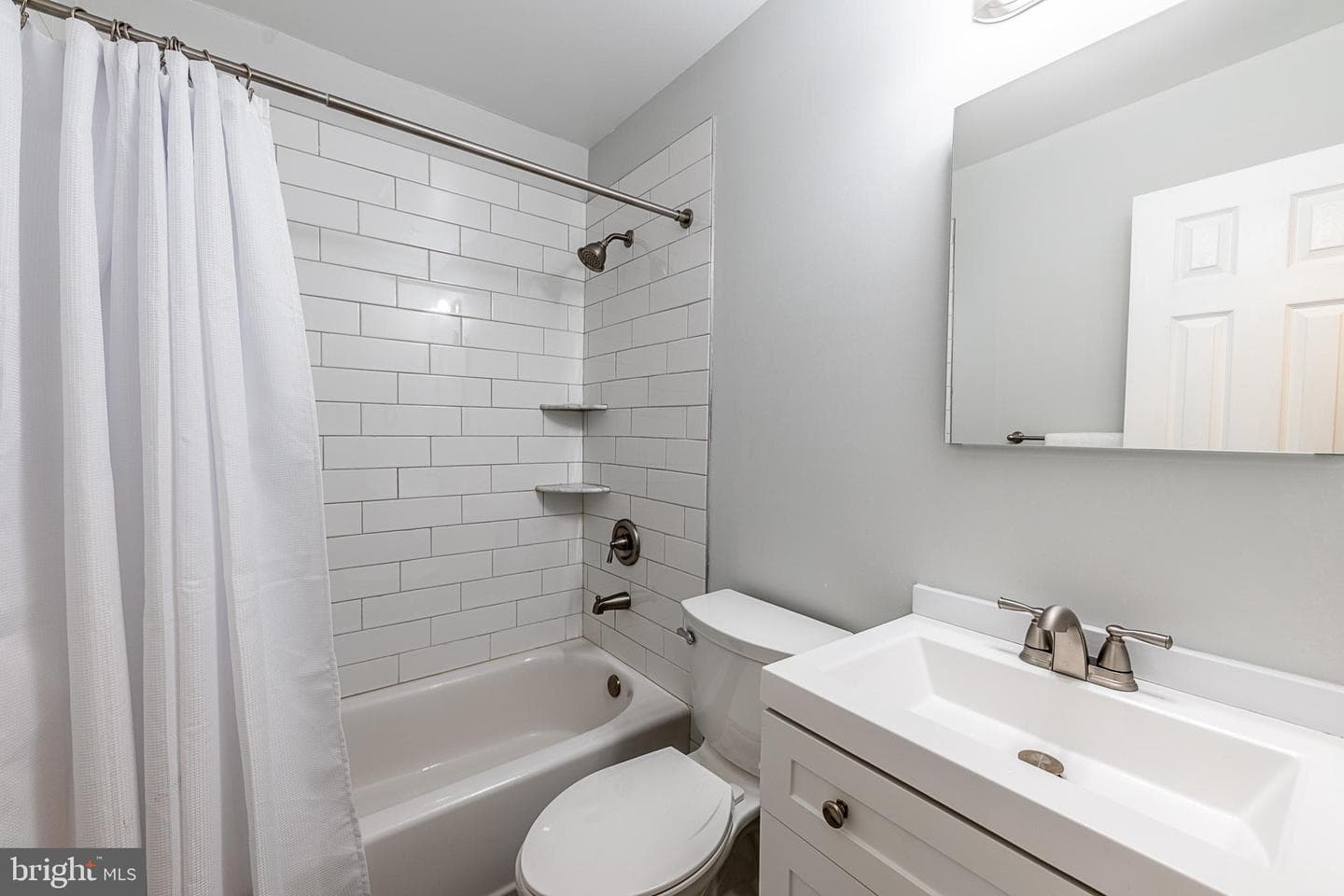 9 Honeybee Avenue photo 15