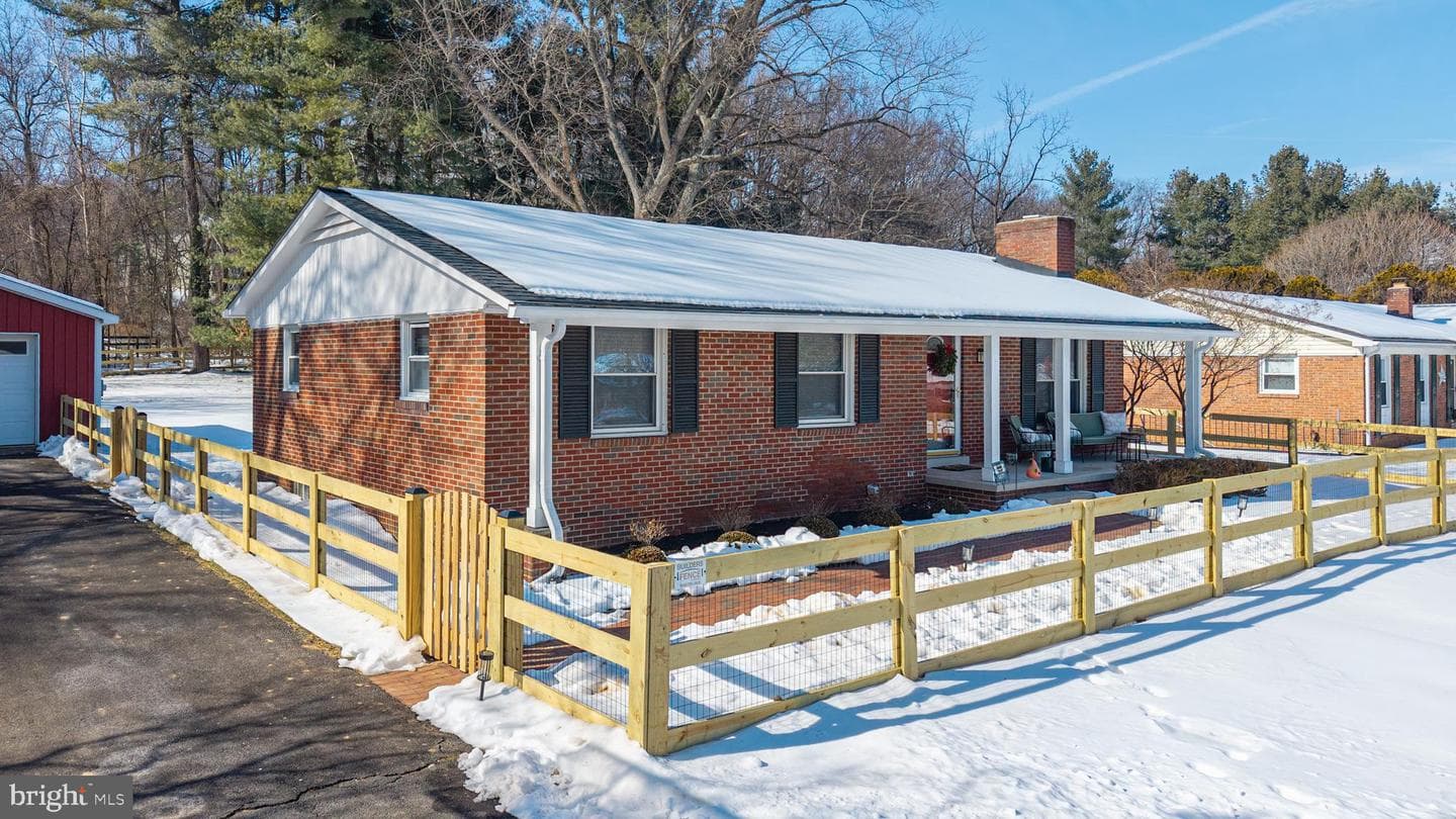 9 Honeybee Avenue photo 2