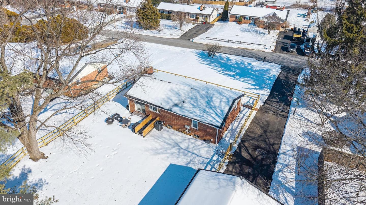 9 Honeybee Avenue photo 20