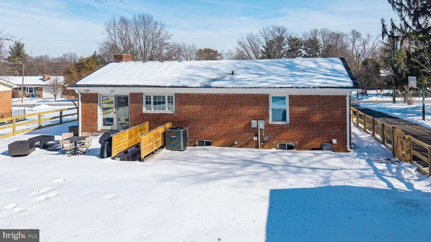 9 Honeybee Avenue photo 23