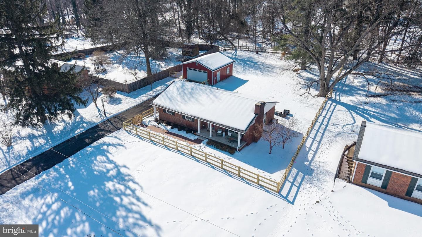 9 Honeybee Avenue photo 28
