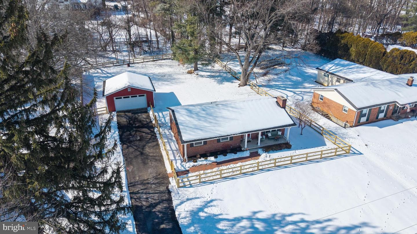 9 Honeybee Avenue photo 29