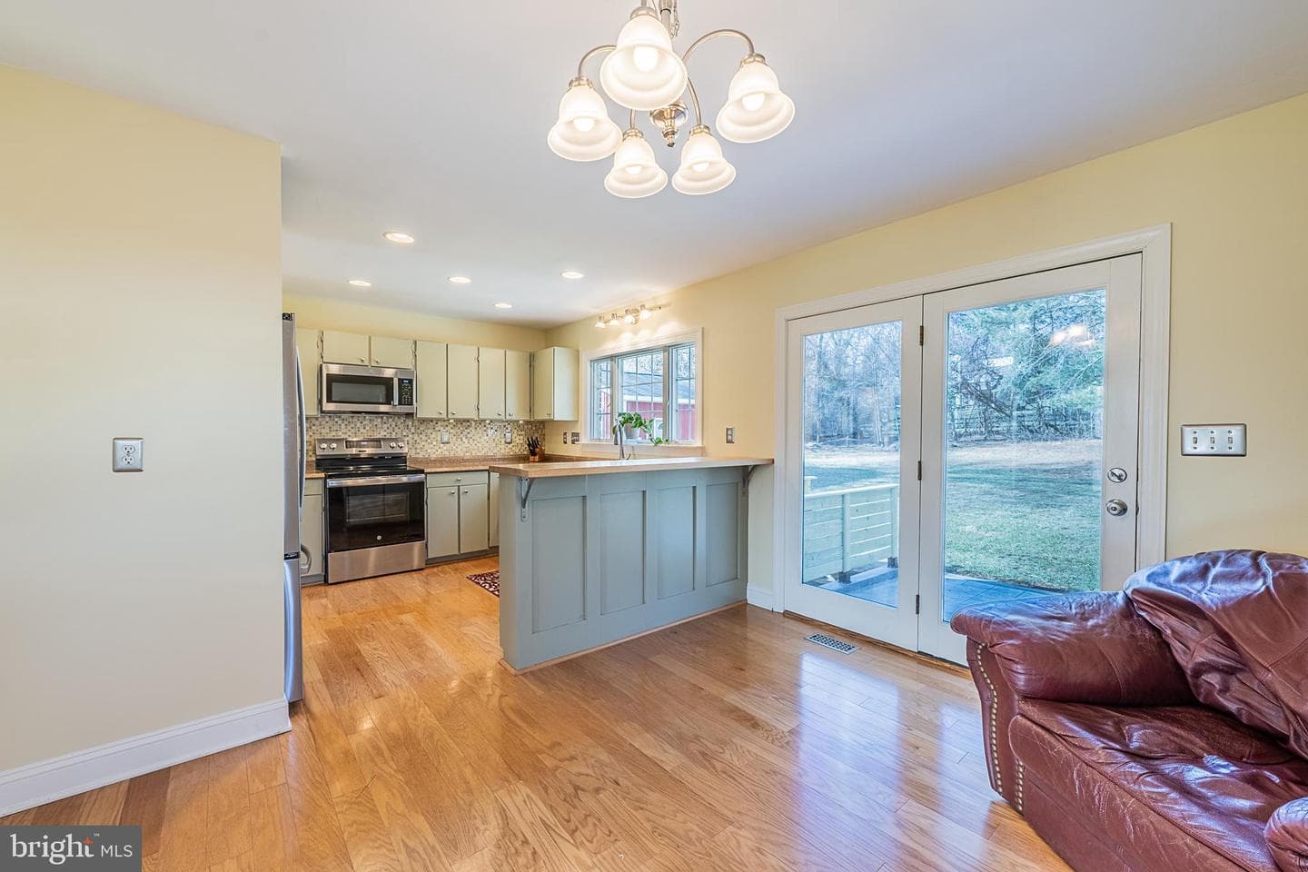 9 Honeybee Avenue photo 8