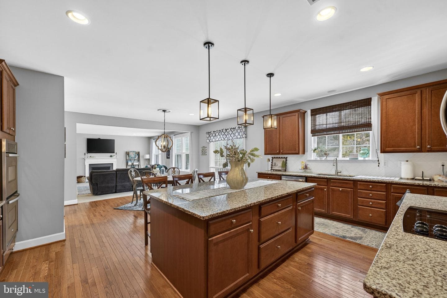 23605 Roundup Place photo 34