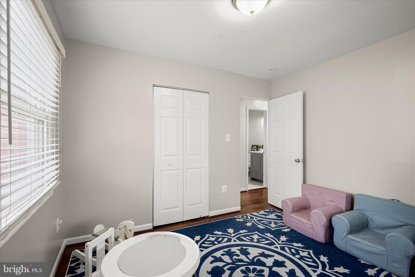 709 W Poplar Road photo 20