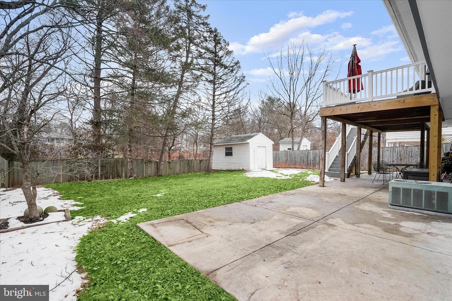 709 W Poplar Road photo 39