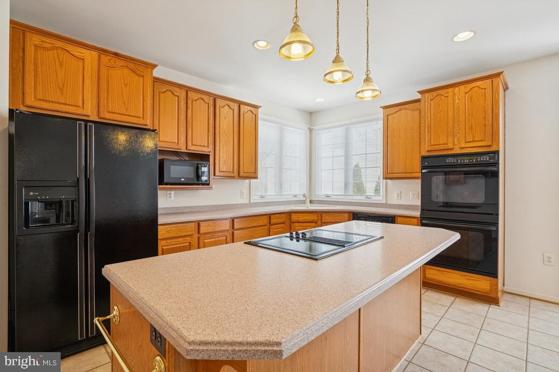 1318 Moore Place SW photo 4