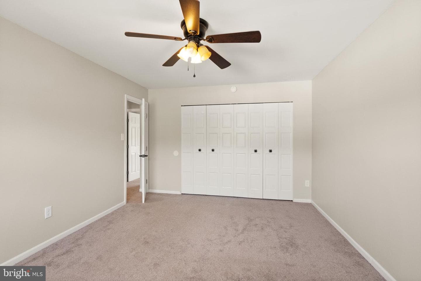 125 N Lincoln Avenue photo 30