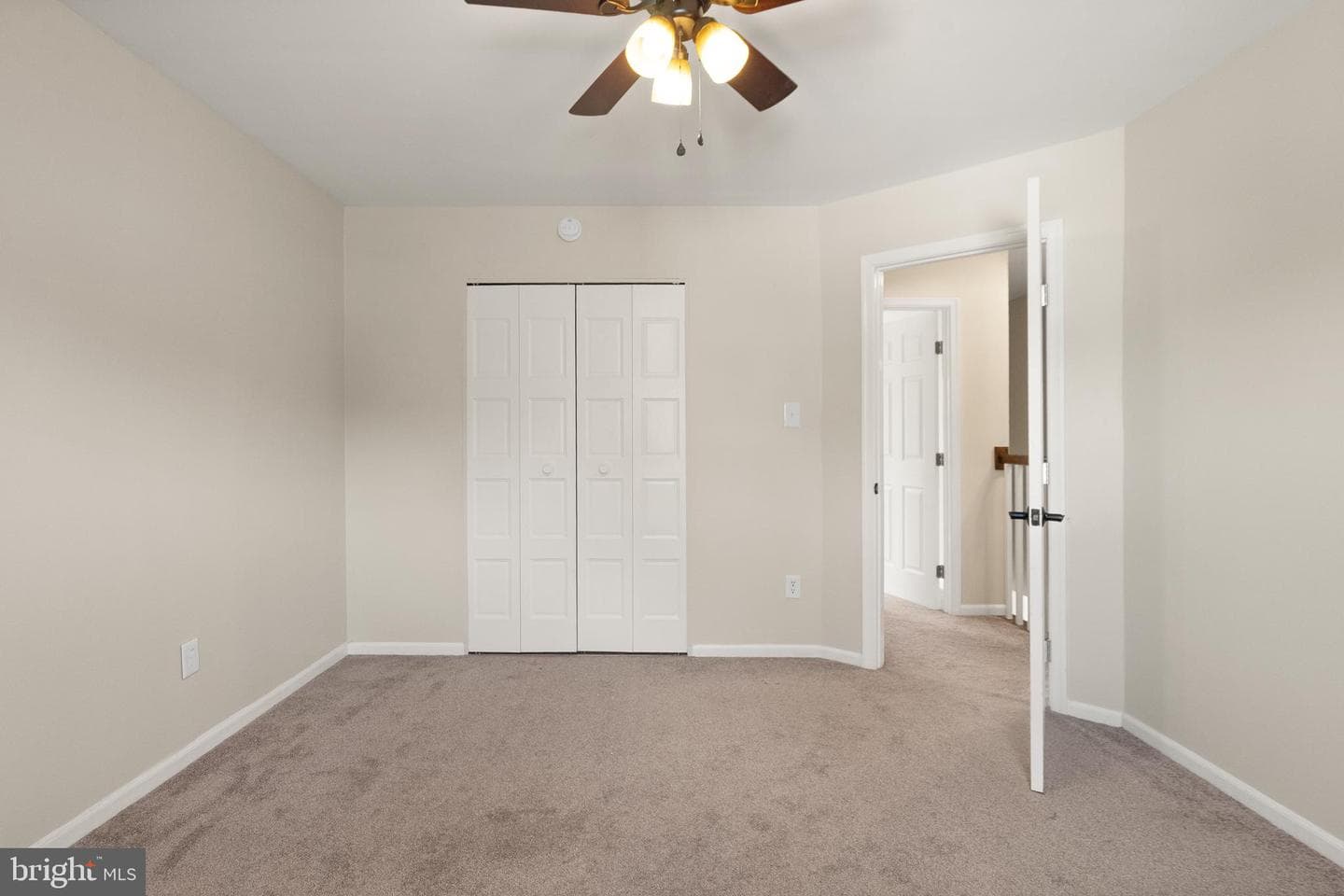 125 N Lincoln Avenue photo 37