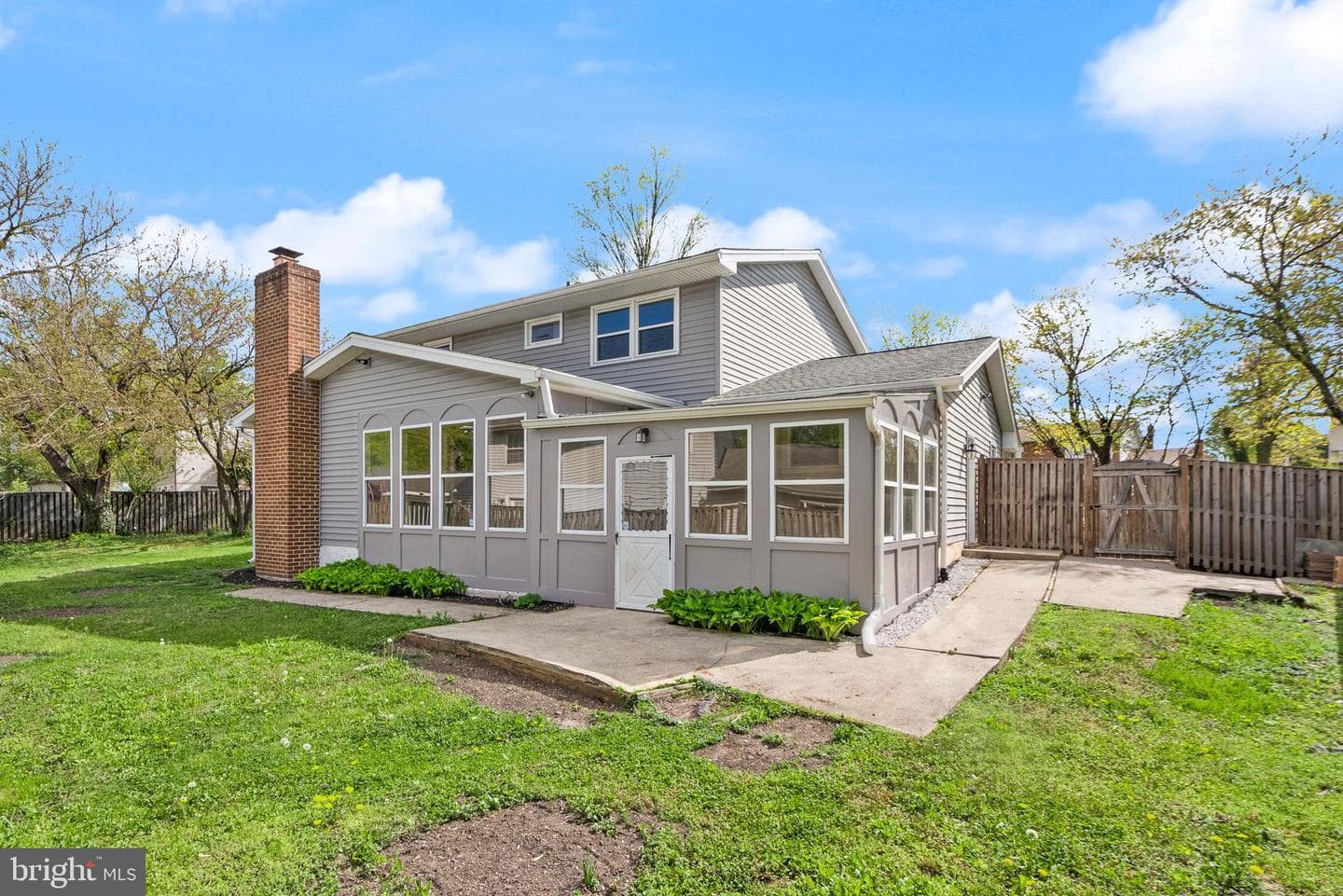 125 N Lincoln Avenue photo 44