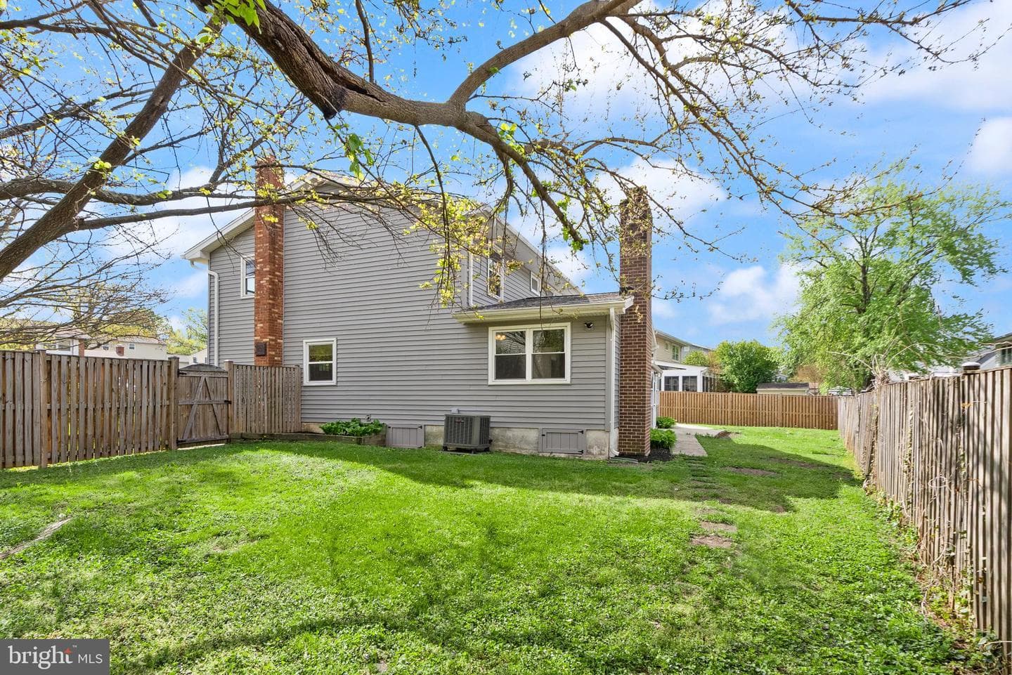 125 N Lincoln Avenue photo 47
